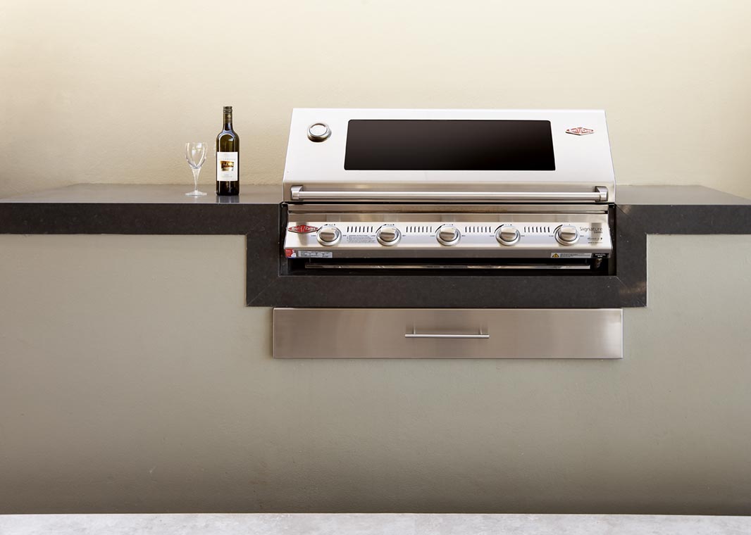 custom joinery outdoor kitchen bbq 2 – The Kitchen Maker
